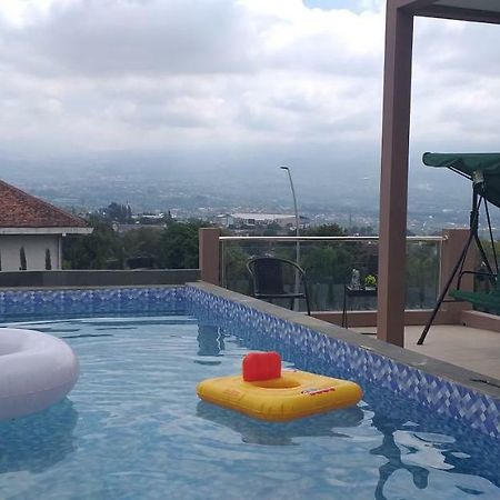 Oemah Arma Rinjani 2 Villa Бату Екстериор снимка